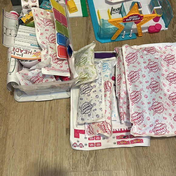 Mini brands 3 sets all for 1 price - Picture 4 of 4